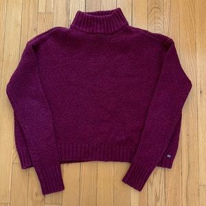Turtle neck knit sweater